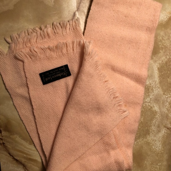 Ladies scarf - Picture 2 of 3